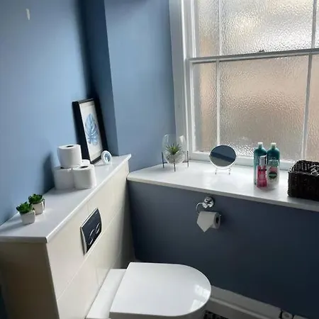 The Cherry Blossom Apartment *